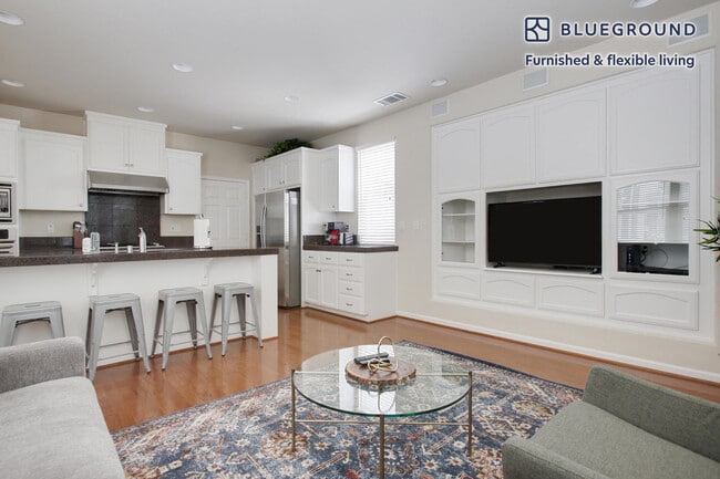 4176 Martinez Ct