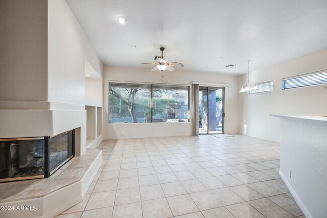 Photo - 6572 Shooting Star Way