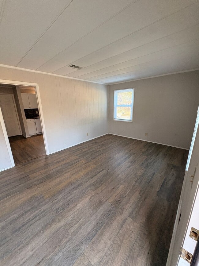 Photo - 195 Nunnally St