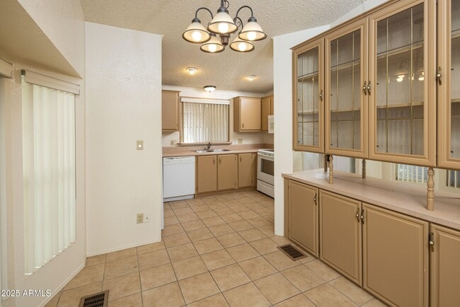 Photo - 6113 S Cypress Point Dr