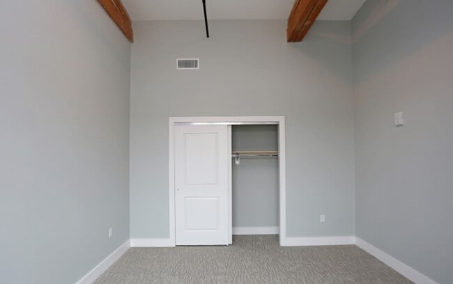 Photo - Oak Knitting Mill Apartments – Franklin Sq...