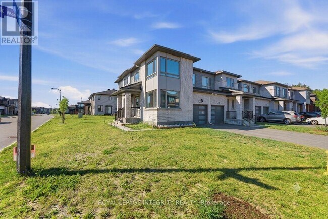 Photo - 660 Fenwick Wy