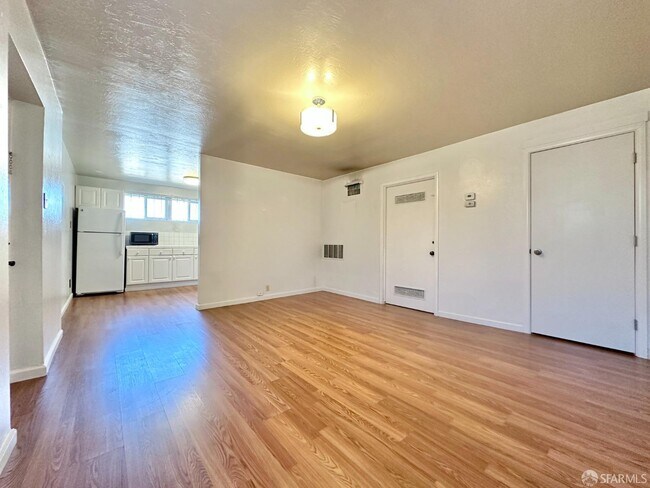 Photo - 1001 Sloat Blvd