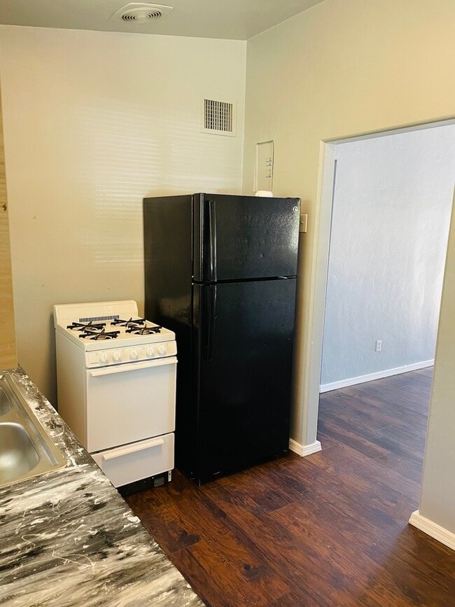 Photo - Townhome For Rent