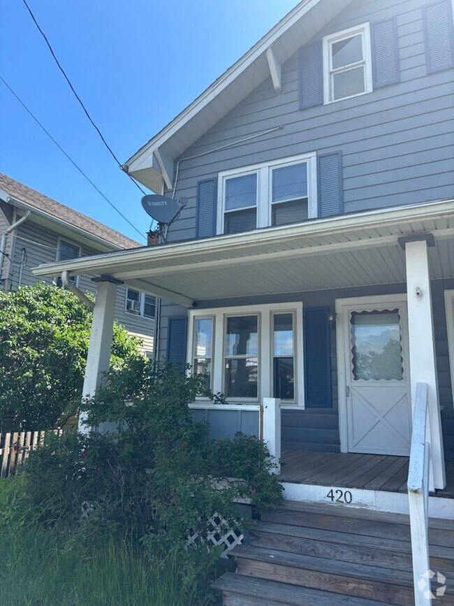Building Photo - 3BR Single Family Rental  - Walk to Downto...
