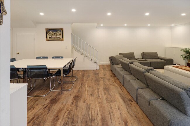Photo - 9390 SW 61st Way