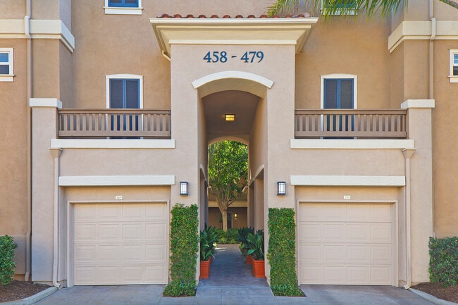 Santa Clara Apartment Homes