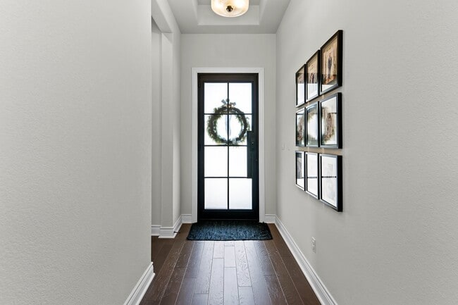 Photo - 127 Loysoya St