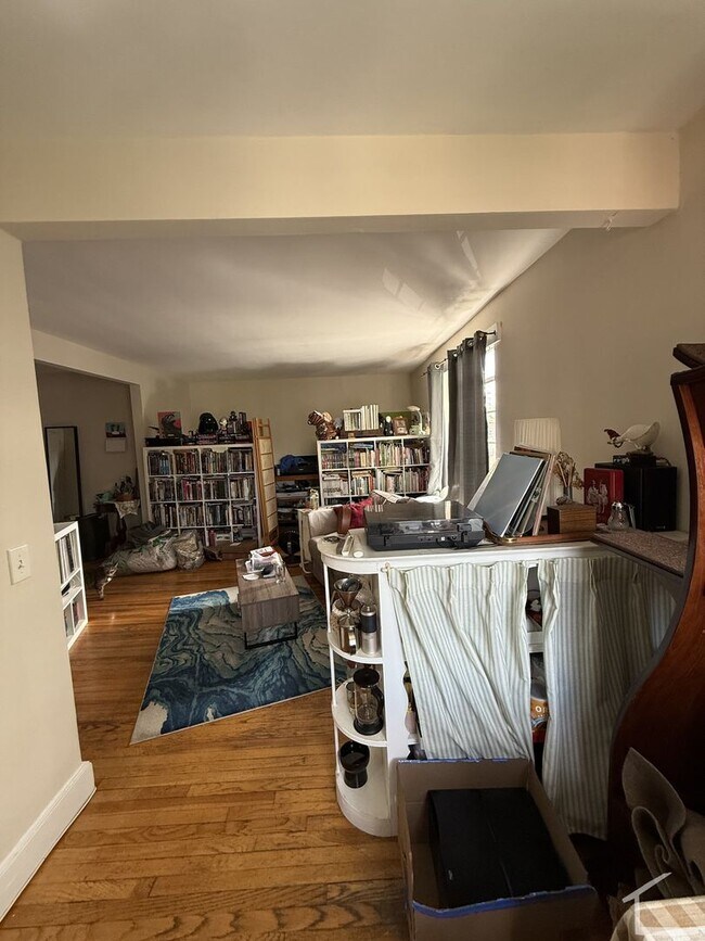 93 Strathmore Rd