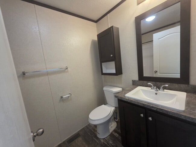 Photo - 44 Sparrow Hill Dr