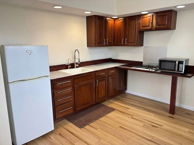 Photo - 407 Main St Unit A