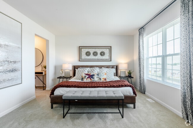 2BR 2,5 BA - Primer dormitorio - Orland Ridge Towns and Villas