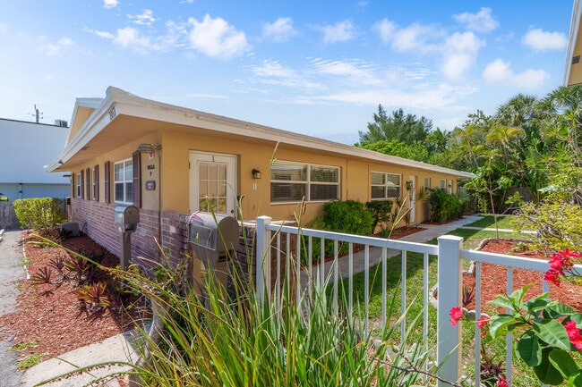 Photo - 2019 SE 5th St Condo Unit 1