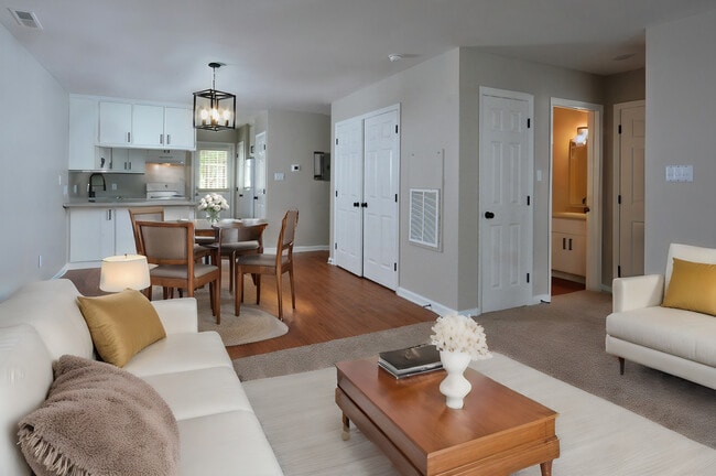 Photo - Edgewood Apartments