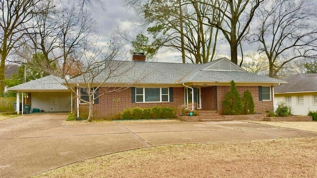 Building Photo - 5209 Walnut Grove Rd