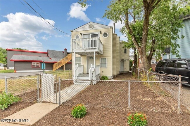 109 Poole Ave