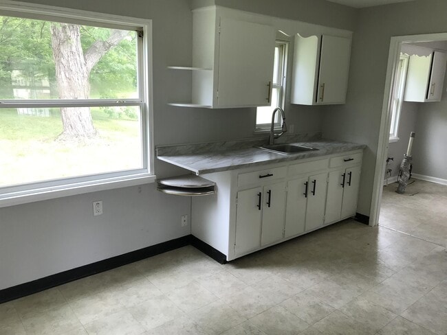 Photo - 263 S Bon Air Ave