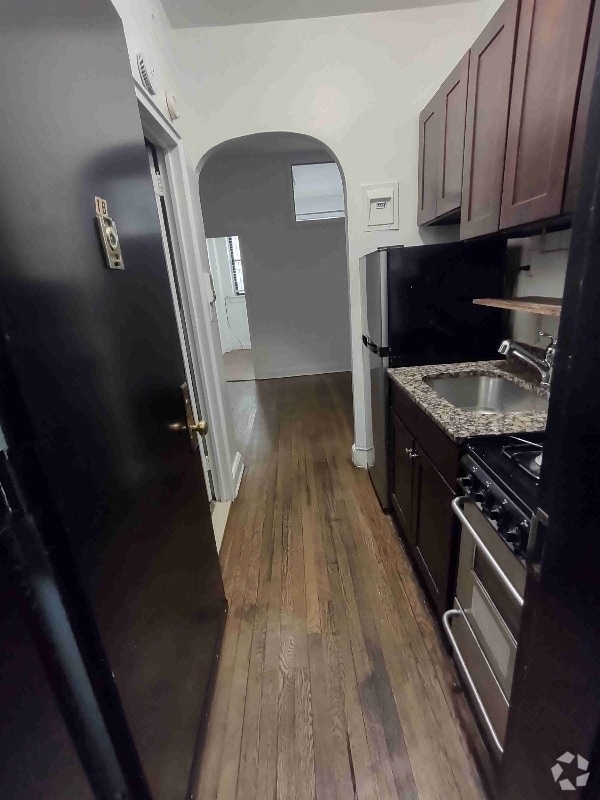 Building Photo - E. E 85th St Rental