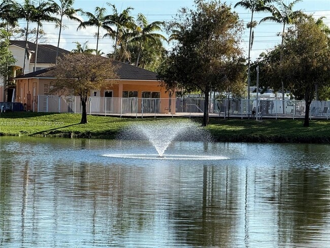 Building Photo - 3670 N 56th Ave Unit 705