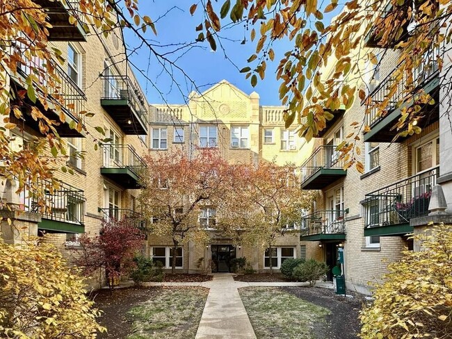 Photo - 914 W Dakin St Unidad 914-207