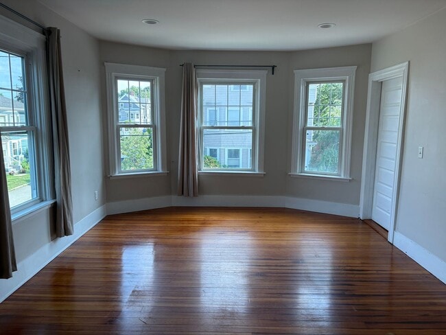 Photo - 207 Lowden St Unidad 2