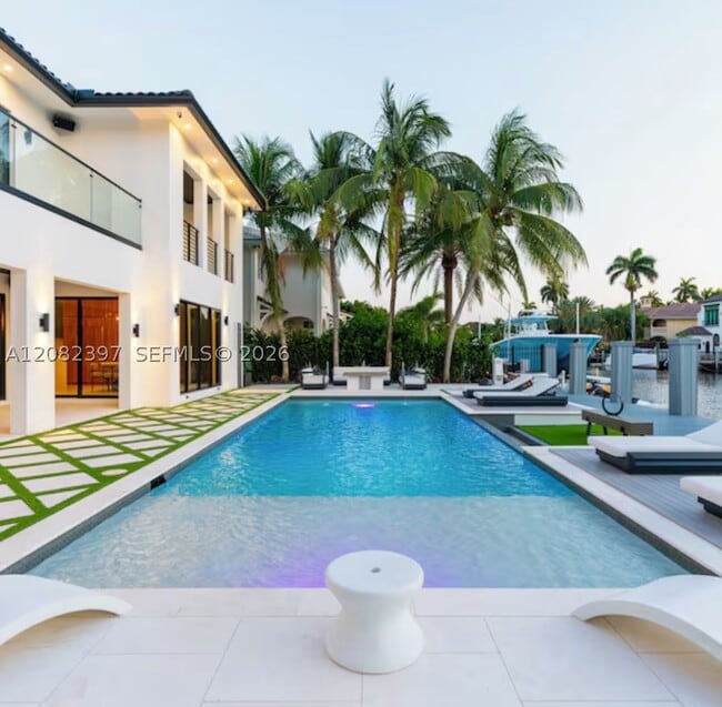 Photo - 131 Royal Palm Dr