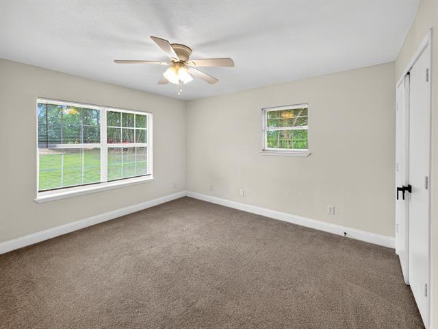 Photo - 529 Celtic Rd