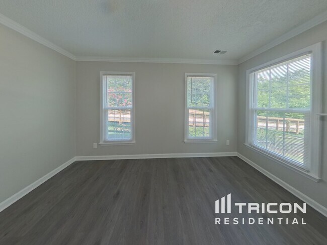 Photo - 7824 Trotter Rd