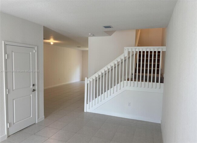 Photo - 2622 SE 10th St