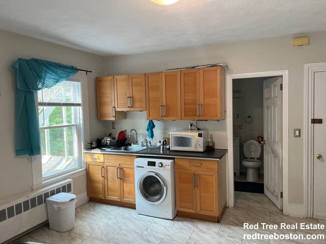 19 Tafthill Ter Unit 2
