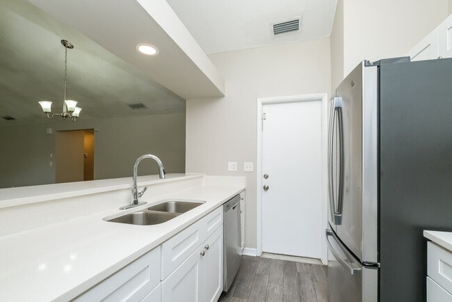 Photo - 1191 Mineola Cir