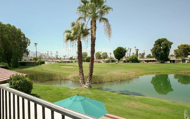 Building Photo - Lakeside Golf Course Retreat in Cathedral ... Rental