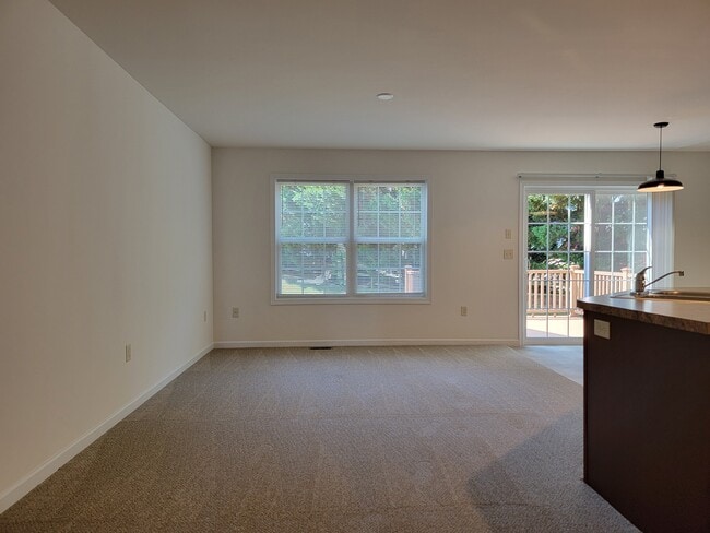 Photo - 402 Mount Olive Ln