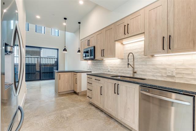 Photo - 4715 Live Oak St