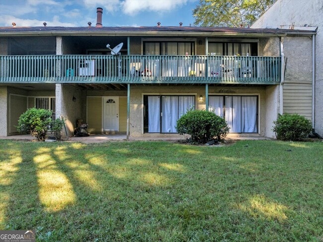 Building Photo - 3575 Oakvale Rd Unit 302