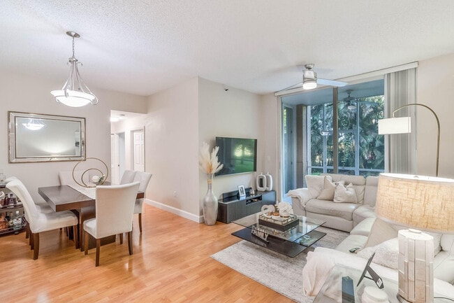 Building Photo - 9755 NW 52nd St Unit 112