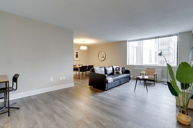 Photo - 1201 S Bell St Unidad FL11-ID1022387P