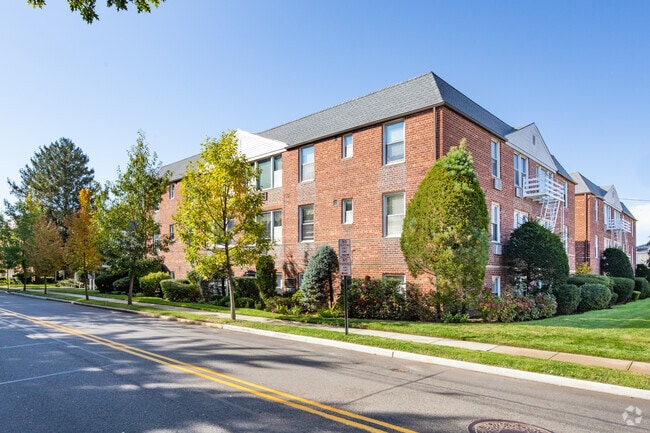 Hampton House - 120 Morris Ave Apartamentos