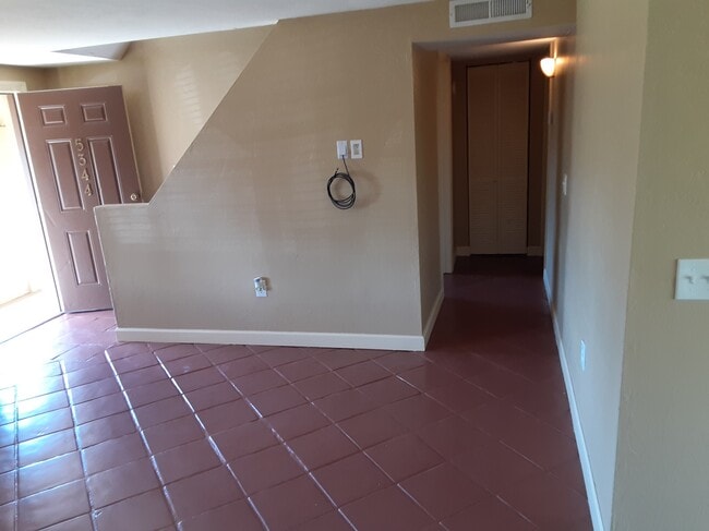 Photo - 5344 Caldwell St