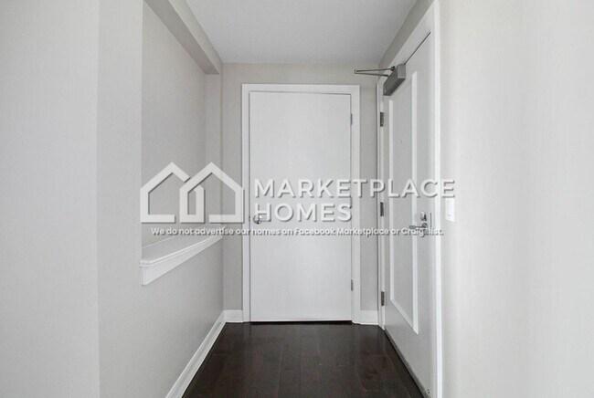 Photo - 525 W Lafayette Blvd Unit 13E