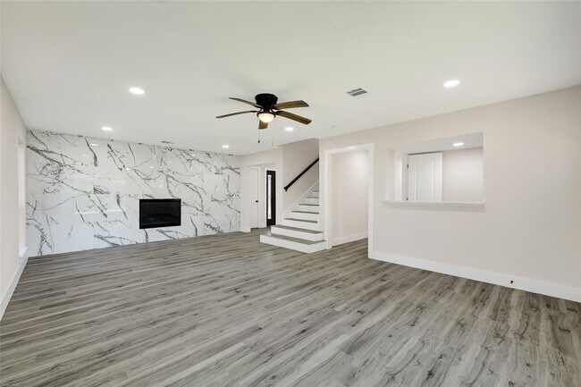 Photo - 7707 12 Fairway Ln