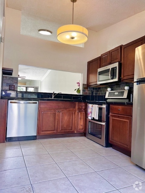 Building Photo - 10323 Boca Bend W Unit Boca Bend Rental