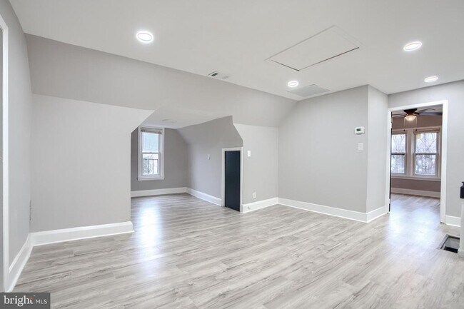 Photo - 3807 Fleetwood Ave Unit 3