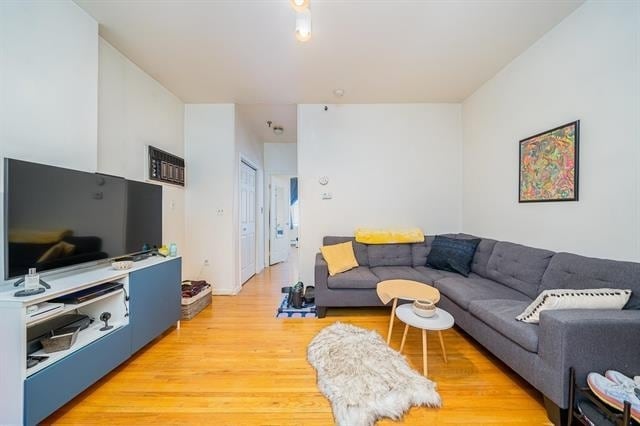 Photo - 711 Willow Ave Unit 2D