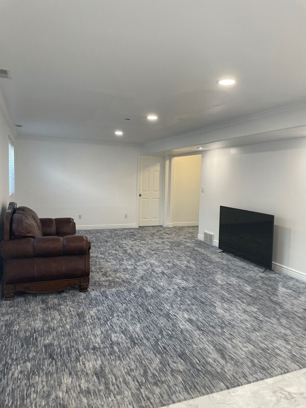1053 Barton Ct Unidad Bsmt