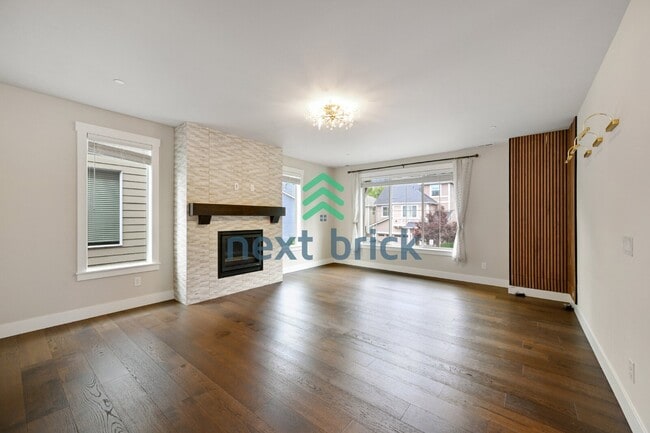 Photo - Spacious 4-Bed Retreat with 3.5 Baths in Bothell – Your Dream Home Awaits!