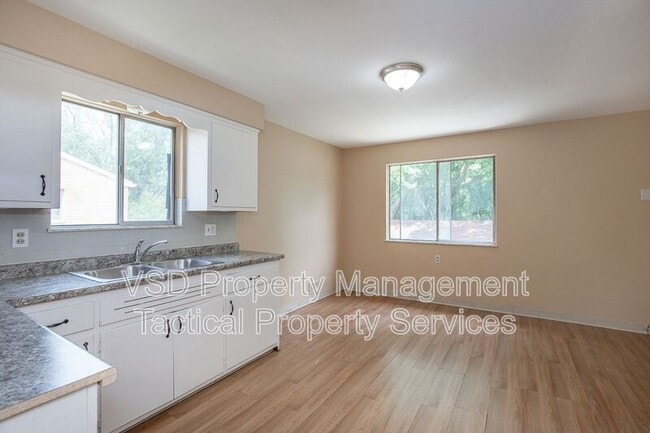 Photo - 19758 Maple Heights Blvd Unit Up