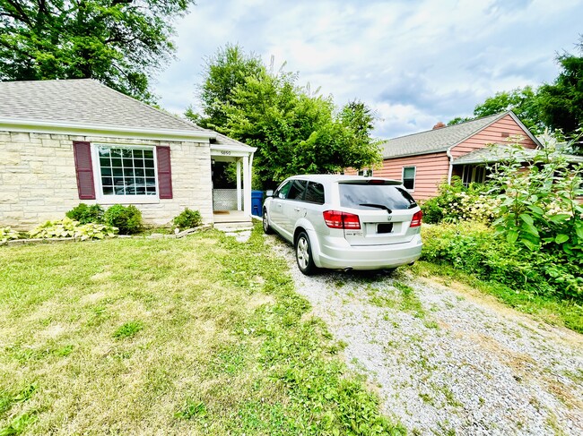 Photo - 5850 Primrose Ave