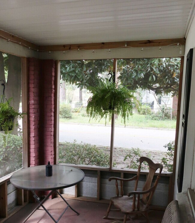 Photo - 2102 E 37th St