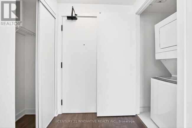 Photo - 1185 Dupont St Unit 1904